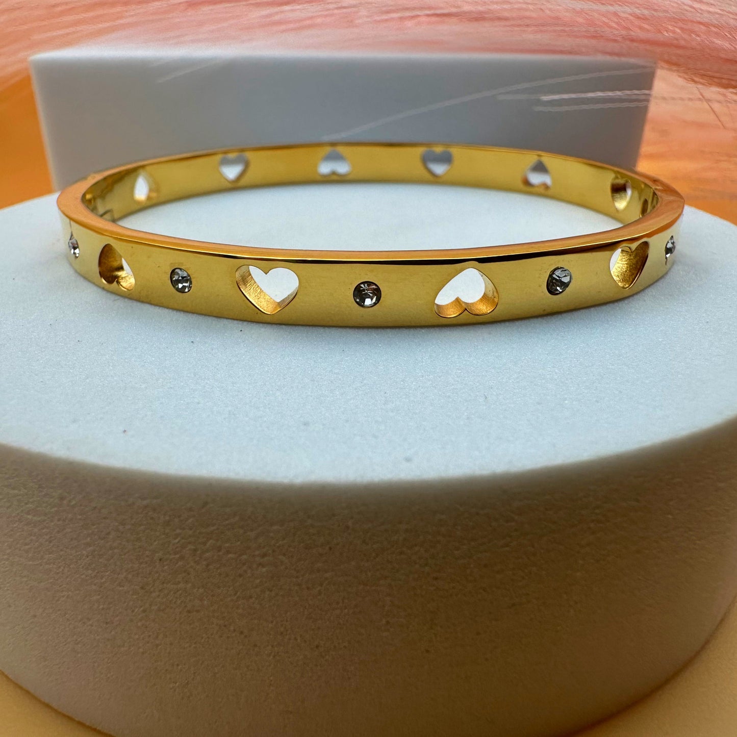 Amora Heart Bangle